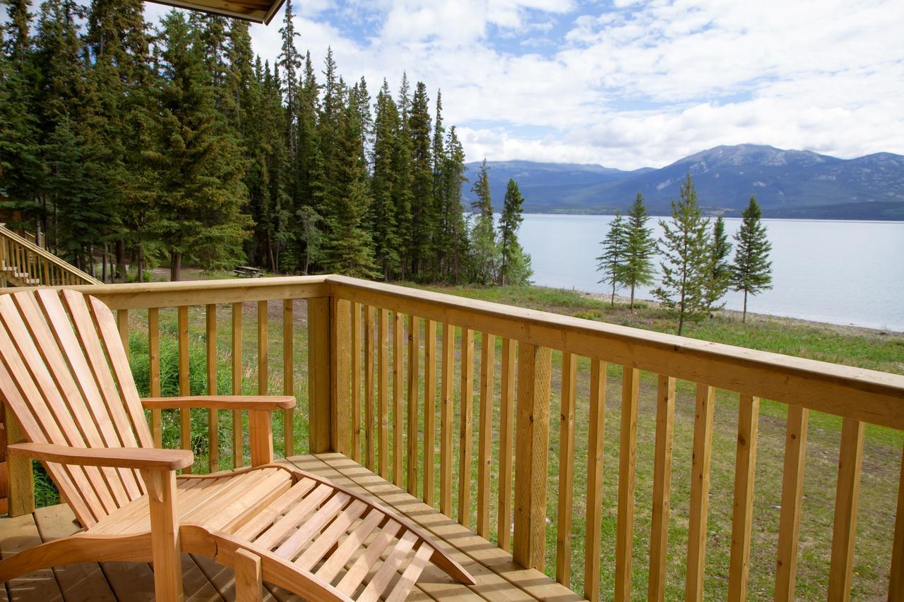 Southern Lakes Resort Tagish Ngoại thất bức ảnh